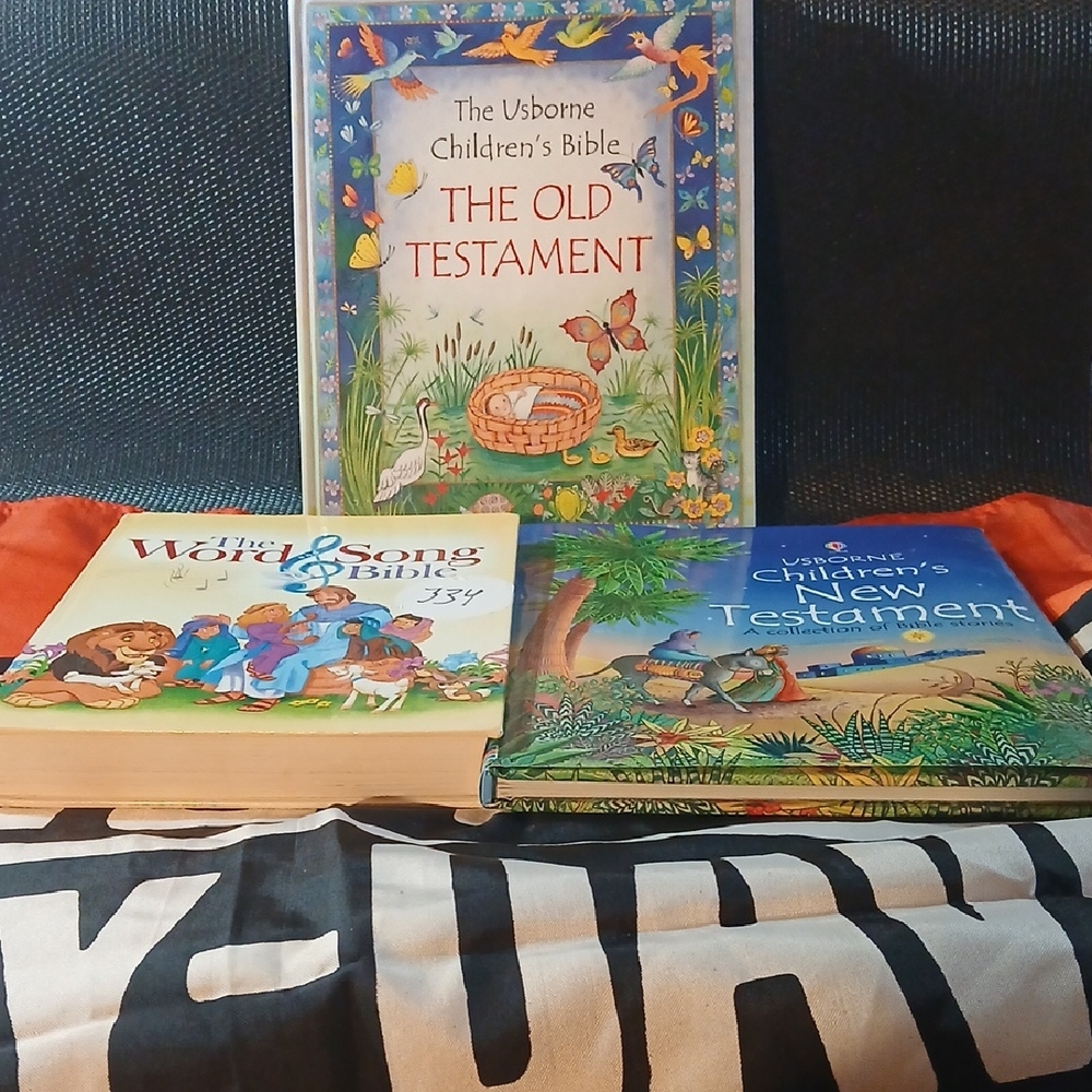 Usborne Children’s Bible Lot - The Old & New Testament